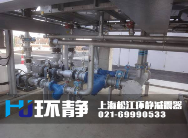 <a href=http://yadubest.com target=_blank class=infotextkey>橡膠接頭</a>運行車間
